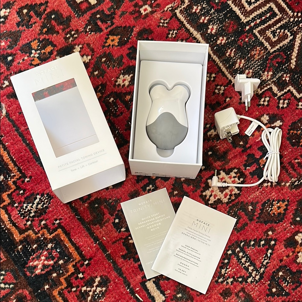NuFace Mini Toning Device - White and Gray
